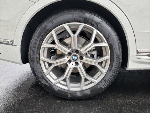 New 2026 BMW X7 xDrive40i w/ Premium Package image 29