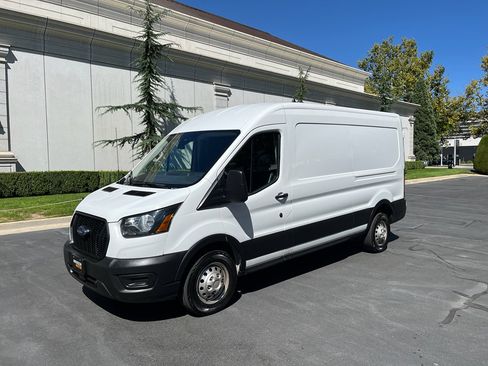 Used 2023 Ford Transit 250 Medium Roof AWD w/ Load Area Protection Package image 2