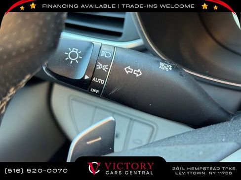 Used 2023 Genesis G70 2.0T image 36