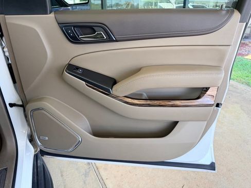 Used 2018 GMC Yukon XL SLT w/ HD Trailering Package RWD image 38
