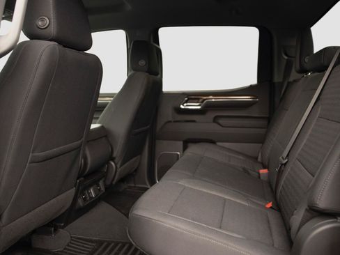 Used 2023 Chevrolet Silverado 1500 LT AWD/4WD image 14
