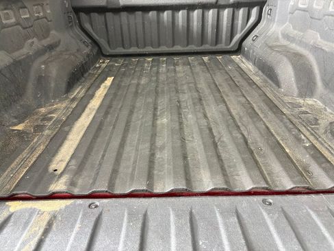 Used 2024 Chevrolet Colorado LT AWD/4WD image 38