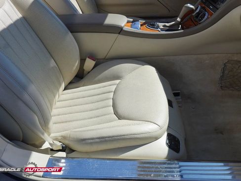 Used 2009 Mercedes-Benz SL 550 w/ Premium I Pkg image 30