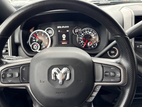 Used 2024 RAM 2500 Tradesman w/ Chrome Appearance Group AWD/4WD image 19