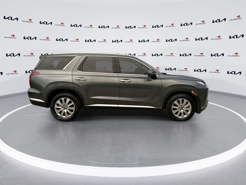 Used 2024 Hyundai Palisade SEL FWD image 9