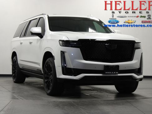 Used 2024 Cadillac Escalade ESV Sport Platinum w/ LPO, ONYX Package AWD/4WD image 1