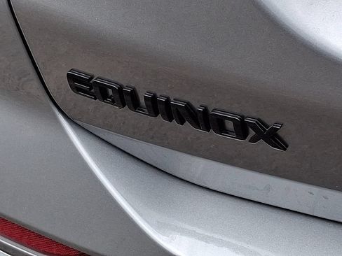 Used 2023 Chevrolet Equinox RS AWD/4WD image 30