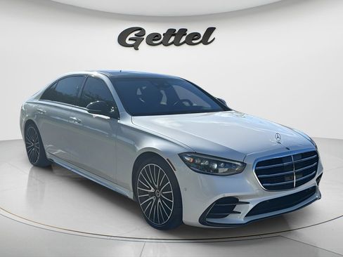 Used 2023 Mercedes-Benz S 580 4MATIC Sedan image 3
