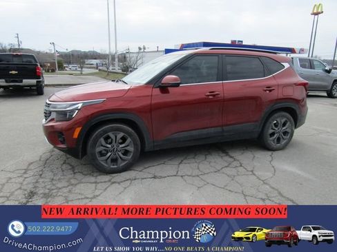 Used 2024 Kia Seltos S image 1