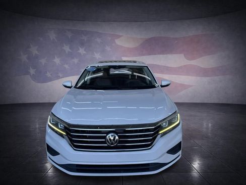 Used 2021 Volkswagen Passat 2.0T SE image 8