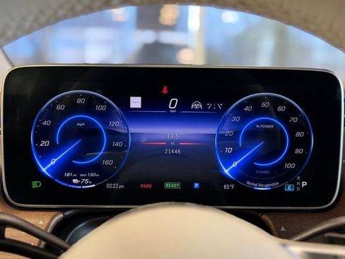 Used 2023 Mercedes-Benz EQE 350+ 4MATIC SUV w/ Exclusive Trim Package image 29