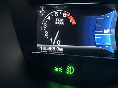 Used 2017 Ford Explorer XLT w/ Equipment Group 202A image 21