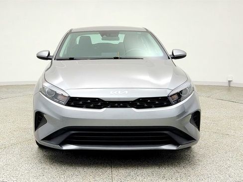 Used 2023 Kia Forte LXS FWD image 2