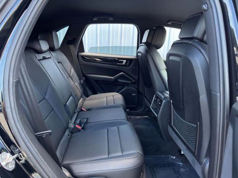 Used 2022 Porsche Cayenne E-Hybrid image 43