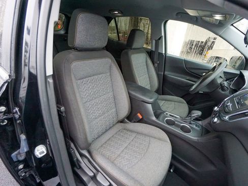 Used 2023 Chevrolet Equinox LT image 28