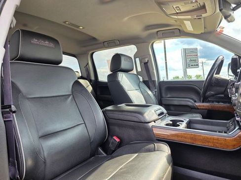 Used 2017 Chevrolet Silverado 1500 High Country AWD/4WD image 17