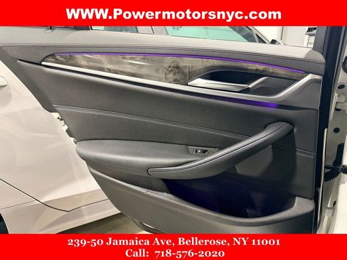 Used 2020 BMW 530e w/ M Sport Package image 49