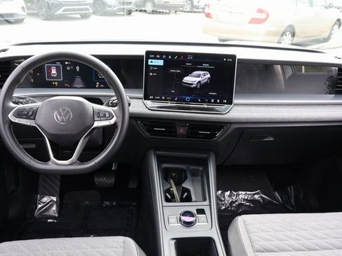 Certified 2025 Volkswagen Tiguan S image 15