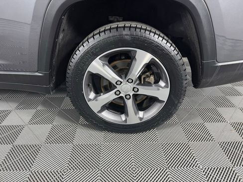 Used 2023 Jeep Grand Cherokee L Limited w/ Luxury Tech Group II image 35