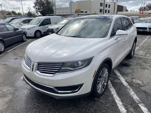 Used 2018 Lincoln MKX Reserve w/ Driver Assistance Package image 2