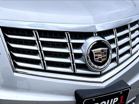 Used 2014 Cadillac SRX Performance w/ Driver Awareness Package image 27