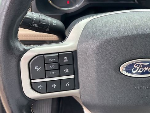 Used 2024 Ford Expedition Limited RWD image 14
