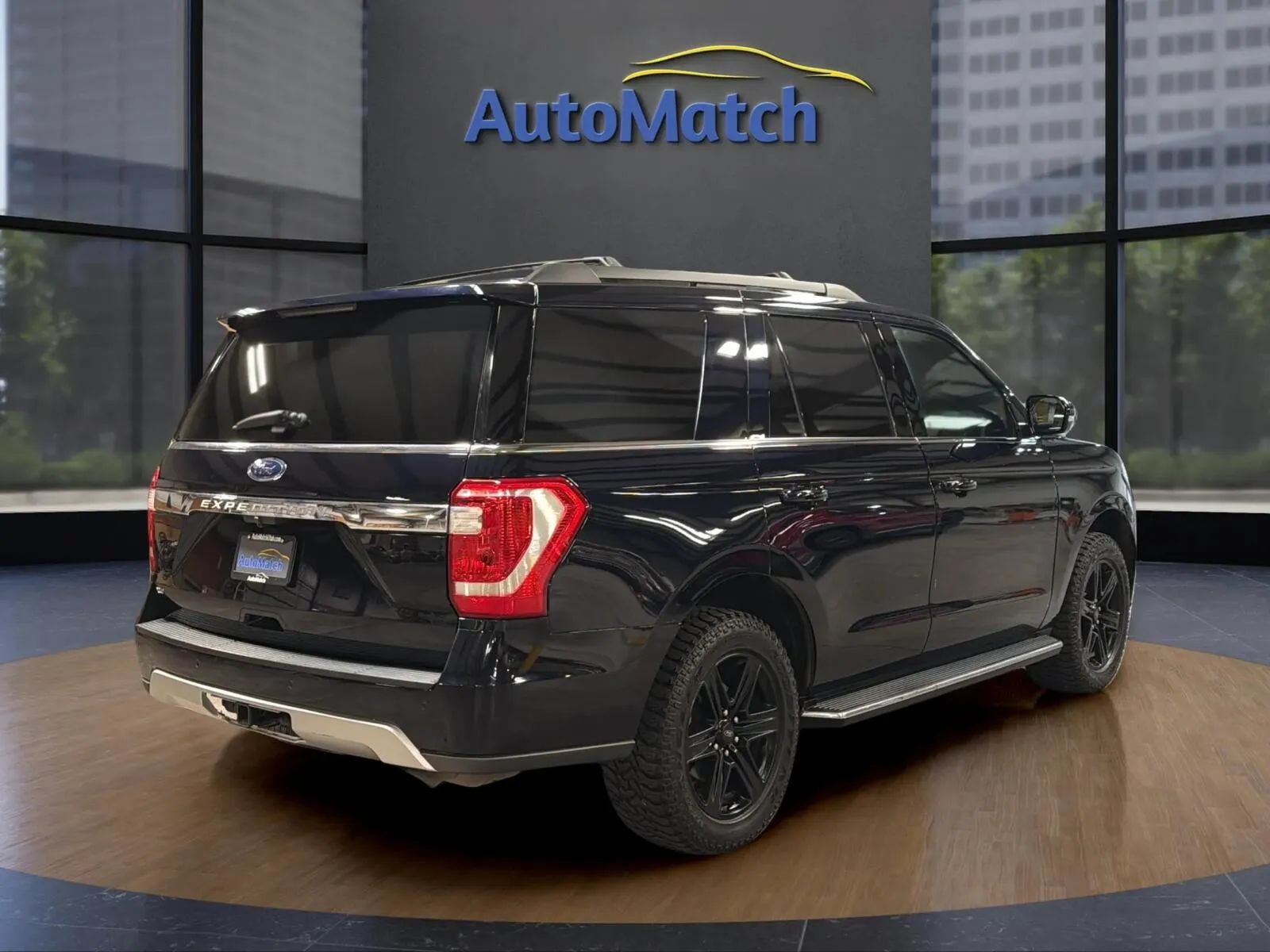 Used 2021 Ford Expedition XLT AWD/4WD image 11