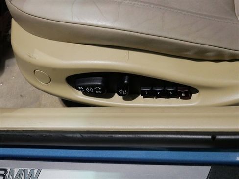 Used 2004 BMW Z4 3.0i image 13