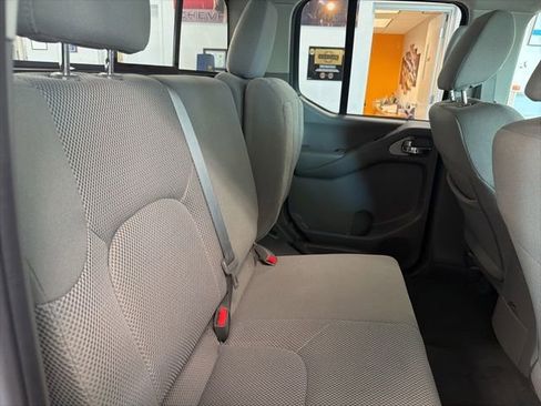 Used 2019 Nissan Frontier SV AWD/4WD image 20