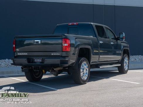 Used 2019 GMC Sierra 2500 Denali AWD/4WD image 8