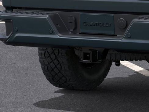 New 2026 Chevrolet Silverado 2500 ZR2 w/ LPO, Dark Essentials Package AWD/4WD image 17