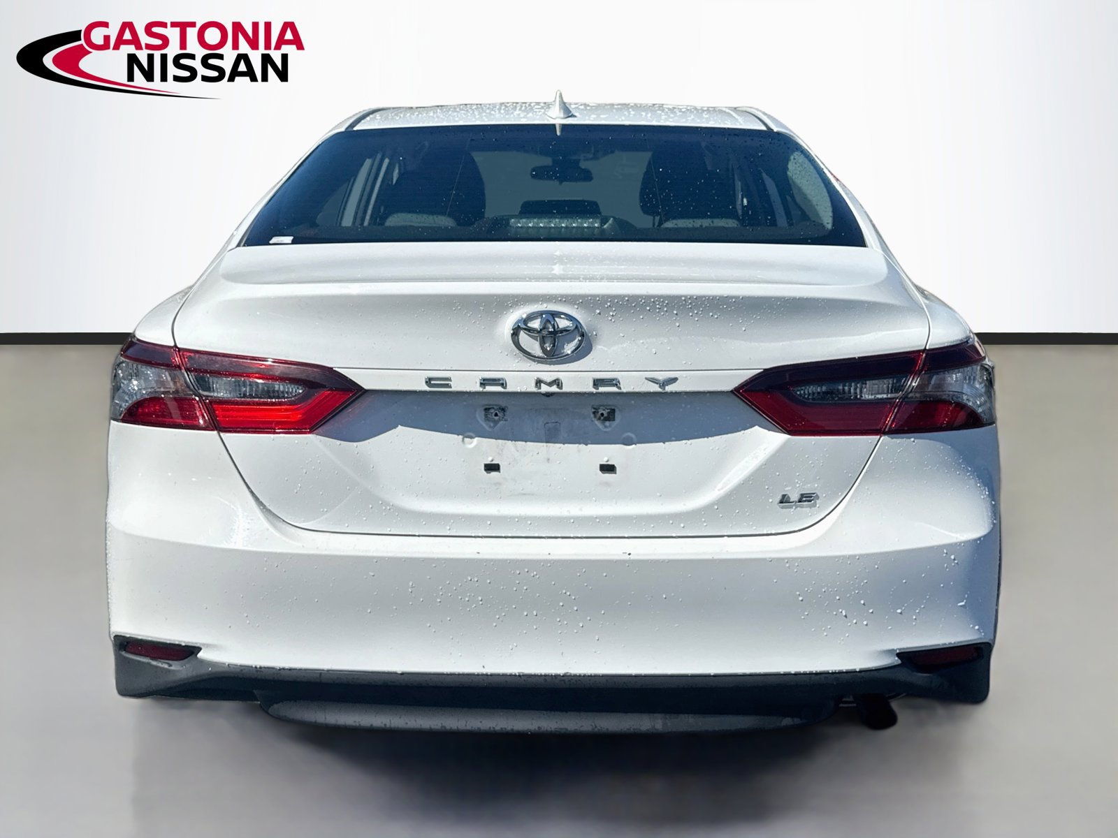 Used 2023 Toyota Camry LE FWD image 7