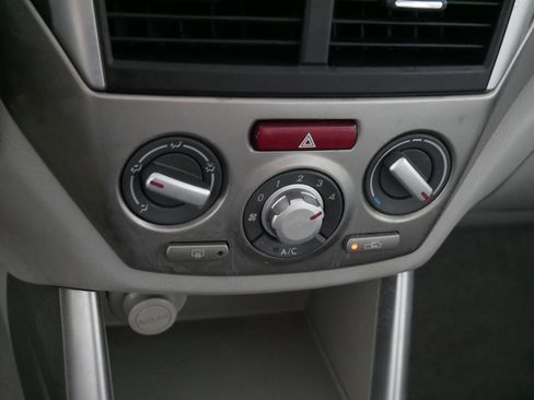 Used 2010 Subaru Forester 2.5X Premium image 23