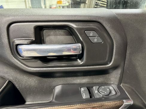 Used 2020 Chevrolet Silverado 3500 LT w/ Convenience Package image 16