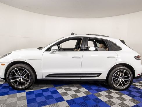 Used 2024 Porsche Macan AWD/4WD image 8