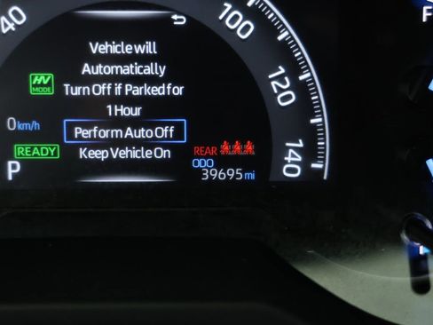 Used 2021 Toyota RAV4 SE image 14