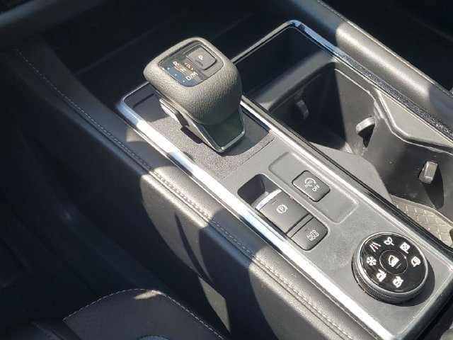 Used 2024 Nissan Pathfinder SL w/ SL Premium Package AWD/4WD image 18