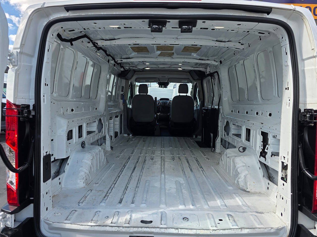 Used 2019 Ford Transit 250 148 Low Roof RWD image 12