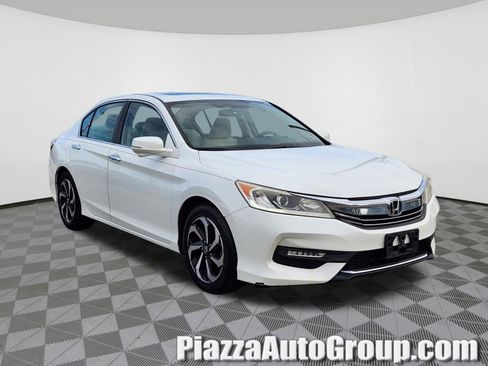 Used 2016 Honda Accord EX image 1