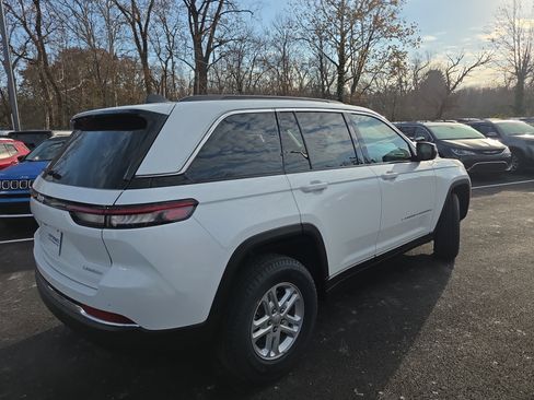 New 2025 Jeep Grand Cherokee Laredo image 22