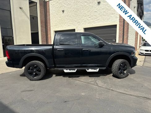 Used 2015 RAM 1500 Express AWD/4WD image 9