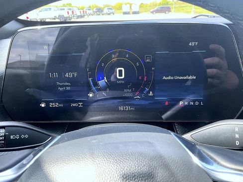 Used 2026 Chevrolet Equinox LT AWD/4WD image 15