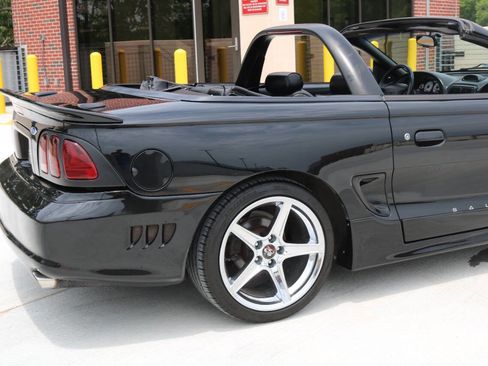 Used 1997 Ford Mustang GT RWD image 36