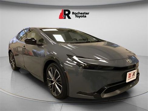 Certified 2024 Toyota Prius XLE image 1