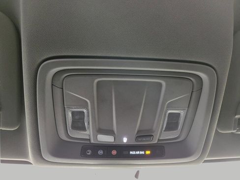 Used 2020 Chevrolet Silverado 1500 Custom Trail Boss w/ Custom Convenience Package image 17