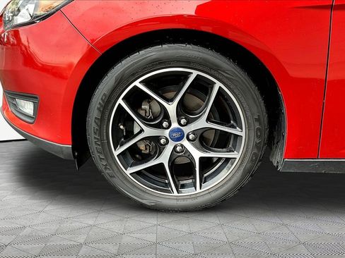 Used 2018 Ford Focus SEL FWD image 35