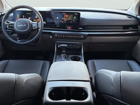 New 2026 Kia Carnival LXS image 18