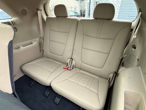Used 2013 Kia Sorento EX w/ EX V6 Premium Pkg image 13