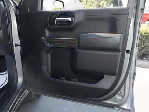 Used 2021 Chevrolet Silverado 1500 LT RWD image 44