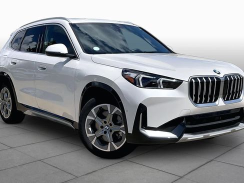 Used 2026 BMW X1 xDrive28i AWD/4WD image 3